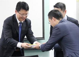 一篇機修師的光榮離場 香煙是他與機器的最后一握手